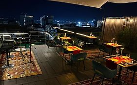 โรงแรมลาว โพเอ็ต